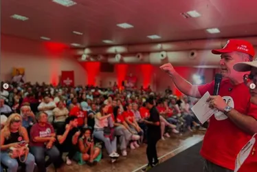 
				“Se quiser ser relevante, o PT de Alagoas precisa mudar”, diz Medeiros
			
			