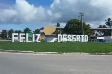 
			
				Moradores de Feliz Deserto estão assustados com rachaduras nos imóveis e denunciam mineração
			
			