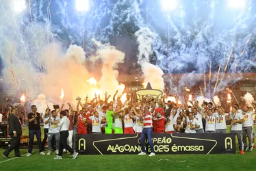 
			
				CRB conquista o tetracampeonato com final épica no Rei Pelé
			
			