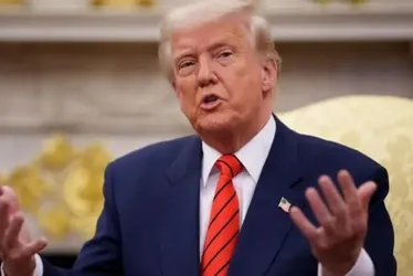 
			
				Trump volta atrás e diz que não vai buscar 3º mandato como presidente
			
			