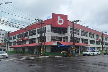 
			
				Bompreço Pajuçara e Farol fecham as portas após venda; saiba quem assume as operações!
			
			