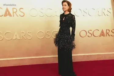 
			
				Vestido de Fernanda Torres no Oscar levou 450 horas de trabalho
			
			