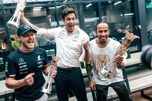 
				Bottas rebate falas sobre ‘falta de motivação’ de Hamilton na Ferrari: ‘Revigorante’
			
			