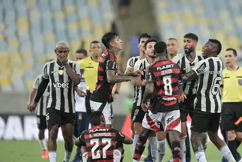 
				Briga em Flamengo x Botafogo deixa jogador sem dente
			
			