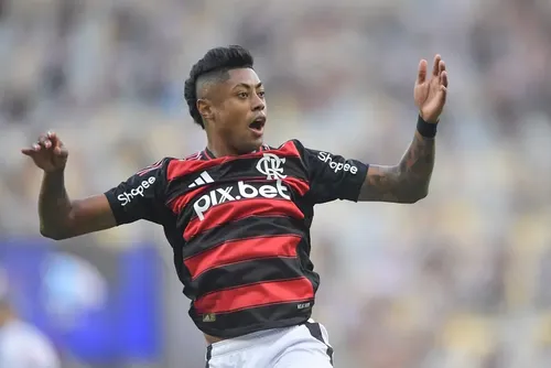 
				Bruno Henrique está fora da final entre Flamengo e Fluminense; entenda
			
			
