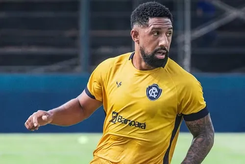 
				CSA fecha as contratações do lateral Vidal e do meia Danilinho
			
			