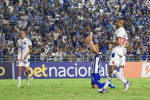 
				CSA perde para o Bahia e deixa a liderança do Grupo B da Copa do Nordeste: 2 a 1
			
			