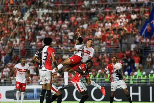 
				Com dois gols de Ciel, ex-ASA, CRB perde para o Ferroviário, pela Copa do Nordeste: 2x1
			
			