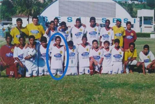 
				Conheça o Instituto Orla Lagunar, projeto que ajuda crianças por meio do futebol
			
			
