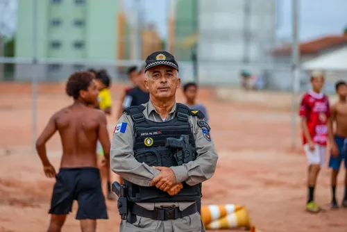
				Conheça o Instituto Orla Lagunar, projeto que ajuda crianças por meio do futebol
			
			
