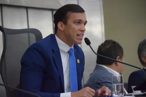 
				Deputado cobra apresentação de projeto de megatorres na Lagoa da Anta e acompanhamento dos órgãos de controle
			
			