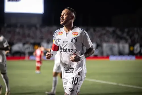 
				Eliminado do Paulista, Neymar tem mais 14 jogos pelo Santos; veja quais são
			
			