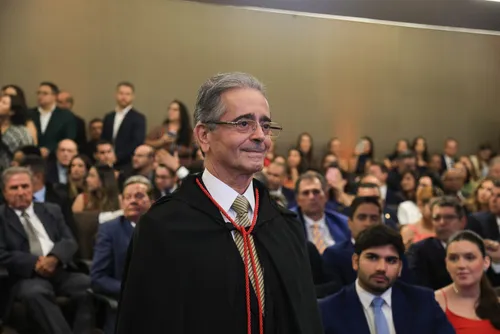 
				Fábio Bittencourt assume presidência do Tribunal de Justiça de Alagoas em solenidade
			
			