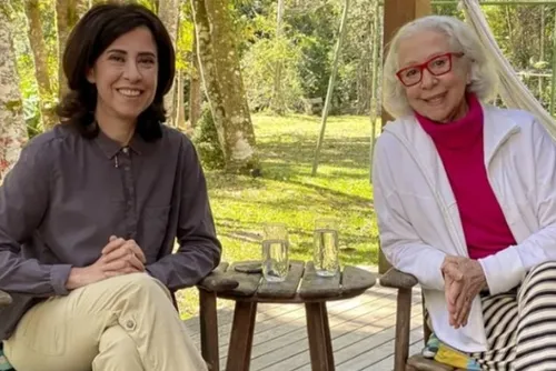 
				Fernanda Torres e mãe receberão Diploma Bertha Lutz no Senado
			
			