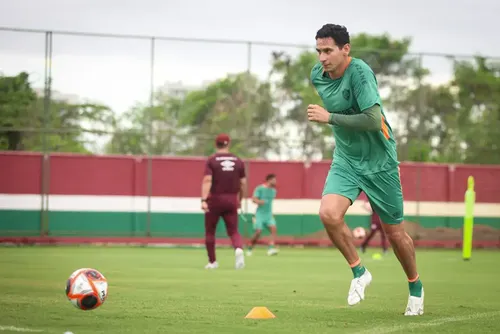 
				Ganso é liberado para retornar aos treinos no Fluminense
			
			