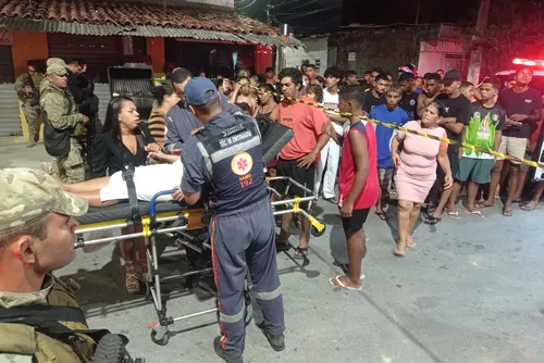 
				Homem morre após receber descarga elétrica em laje de residência em Cruz das Almas
			
			