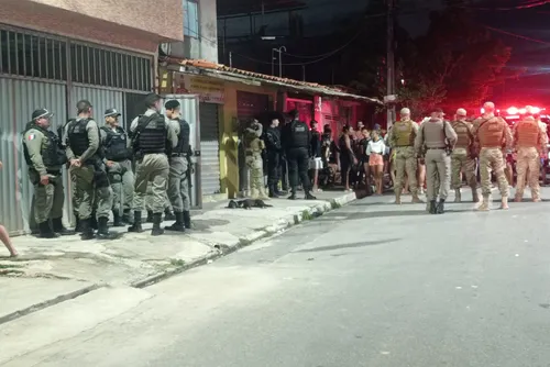
				Homem morre após receber descarga elétrica em laje de residência em Cruz das Almas
			
			