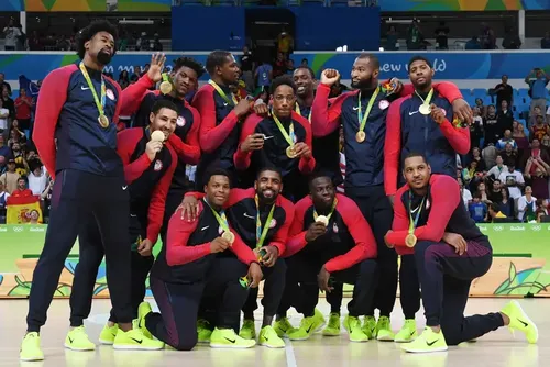 
				Kyrie Irving quer deixar seleção dos Estados Unidos para defender outro país
			
			