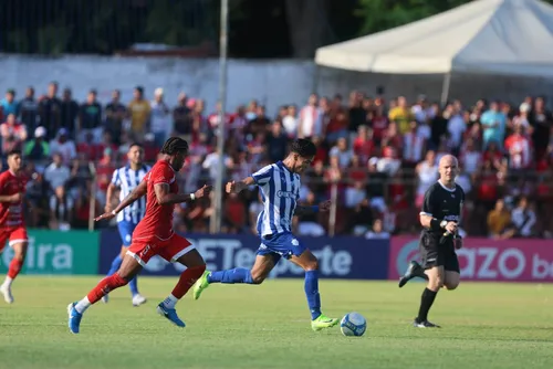 
				Penedense bate o CSA e termina a fase na liderança do Campeonato Alagoano
			
			