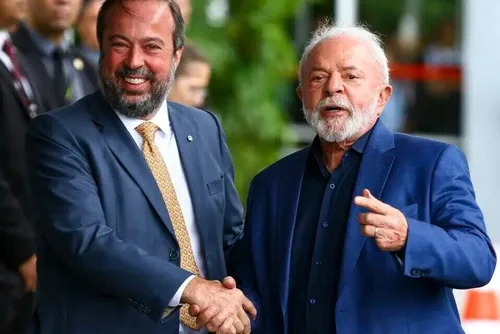 
				Planalto torrou R$26 milhões no cartão corporativo
			
			