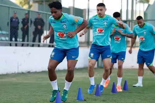 
				Quase sem treinos, jogadores da Seleção buscam atalhos para facilitar entrosamento
			
			