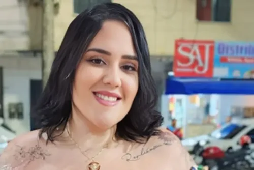 
				Quem é influenciadora presa ao dar golpe do pix para bancar churrasco
			
			