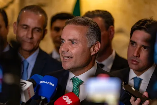 
				Renan Filho destaca força logística do Brasil em missão ao Japão para abrir mercado da carne bovina
			
			
