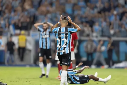
				Técnico auxiliar do Grêmio vê equilíbro e clássico resolvido em minutos
			
			