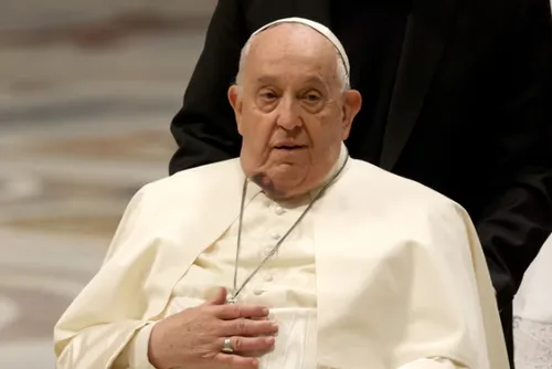 
				Vaticano atualiza saúde do papa Francisco nesta 5ª (27/2)
			
			