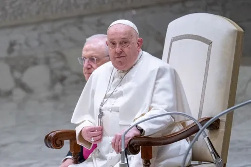 
				Vaticano informa como está quadro de saúde do papa Francisco; confira
			
			