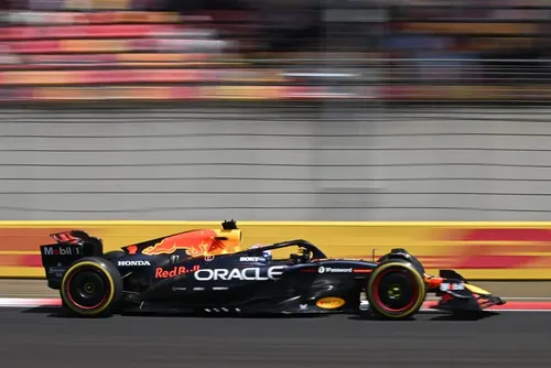 
				Verstappen discorda da troca de Lawson por Tsunoda na Red Bull
			
			