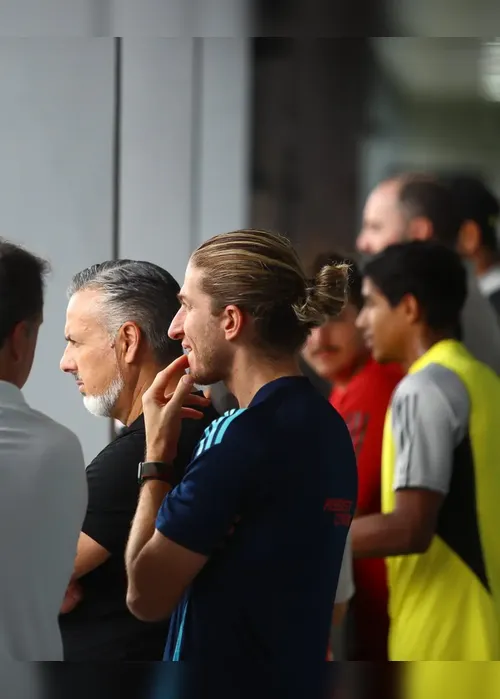 
			
				Boto, do Flamengo, exalta Filipe Luís: ‘Vai mudar a imagem do técnico brasileiro’
			
			