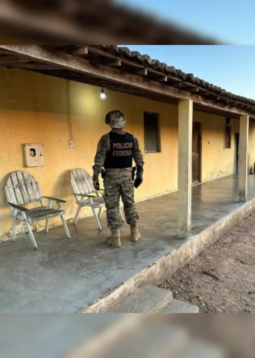 
				PF apreende 16 fazendas e desmantela esquema que desviou R$ 2,4 mi do Pronaf em Alagoas
			
			