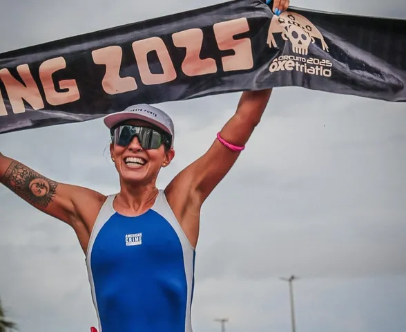 Atleta alagoana Rayssa Brêda vence etapa Aracaju do Ôxe Triatlo