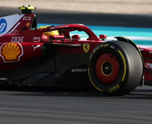 Hamilton leva 1ª pole pela Ferrari em corrida sprint; veja grid