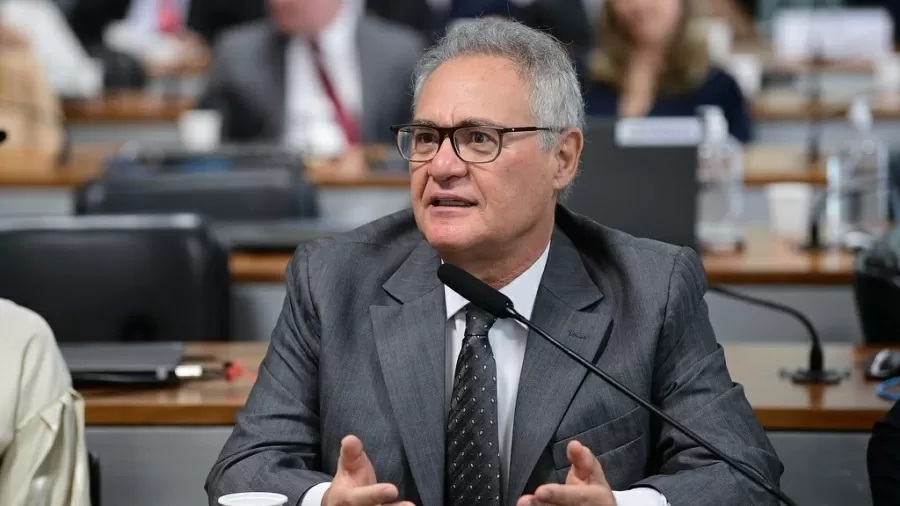 Renan Calheiros aponta “rombo” de R$ 117 mi no Iprev e cobra responsabilização de JHC