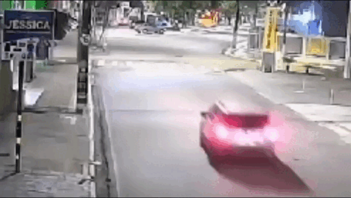 Vídeo mostra exato momento do acidente que matou motociclista no bairro de Pajuçara