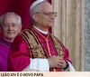 Assista o momento em que o novo papa aparece pela 1ª vez para fiéis no Vaticano imagem