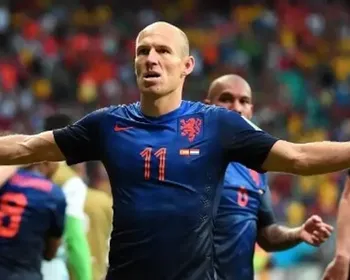 Arjen Robben é nomeado treinador na Holanda