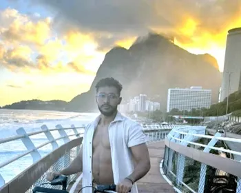 Arquiteto que foi para o show da Lady Gaga some ao entrar no mar