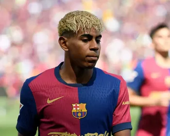 Barcelona anuncia renovação de contrato com Lamine Yamal