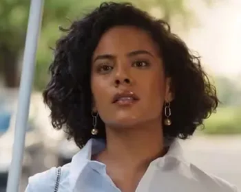 Bella Campos exibe barriga de grávida fake e detalhe chama atenção