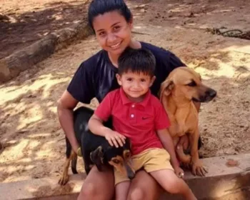 Cães protegem menino de 2 anos desaparecido em mata