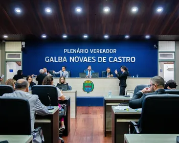 Regimento ultrapassado beneficia vereador afastado em Maceió