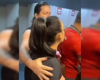 Casal é expulso de academia após confundir personal com mulher trans