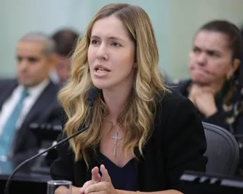 Cibele Moura propõe vestibular próprio para Uncisal e Uneal