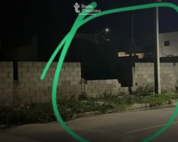 Criança de 7 anos morre atingida por muro enquanto pai fazia reparo em Delmiro Gouveia