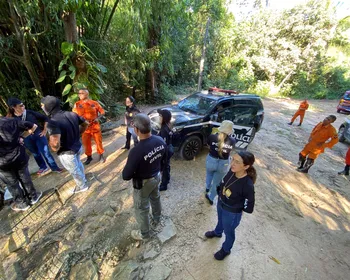 Da procura a retirada de corpo da fossa: vídeo mostra trabalho da polícia no caso Ana Beatriz