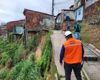 Defesa Civil atende mais de 500 ocorrências durante chuvas em Maceió; cidade já acumula 475 mm em 96 horas