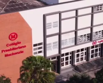 Estudante bolsista é internada após ataques racistas em escola privada